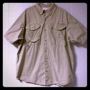 Men’s Columbia PFG fishing shirt size Large